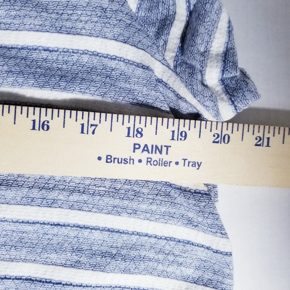 LC LAUREN CONRAD BLUE AND WHITE BLOUSE WITH TIE IN BACK SIZE LARGE - Picture 8 of 11
